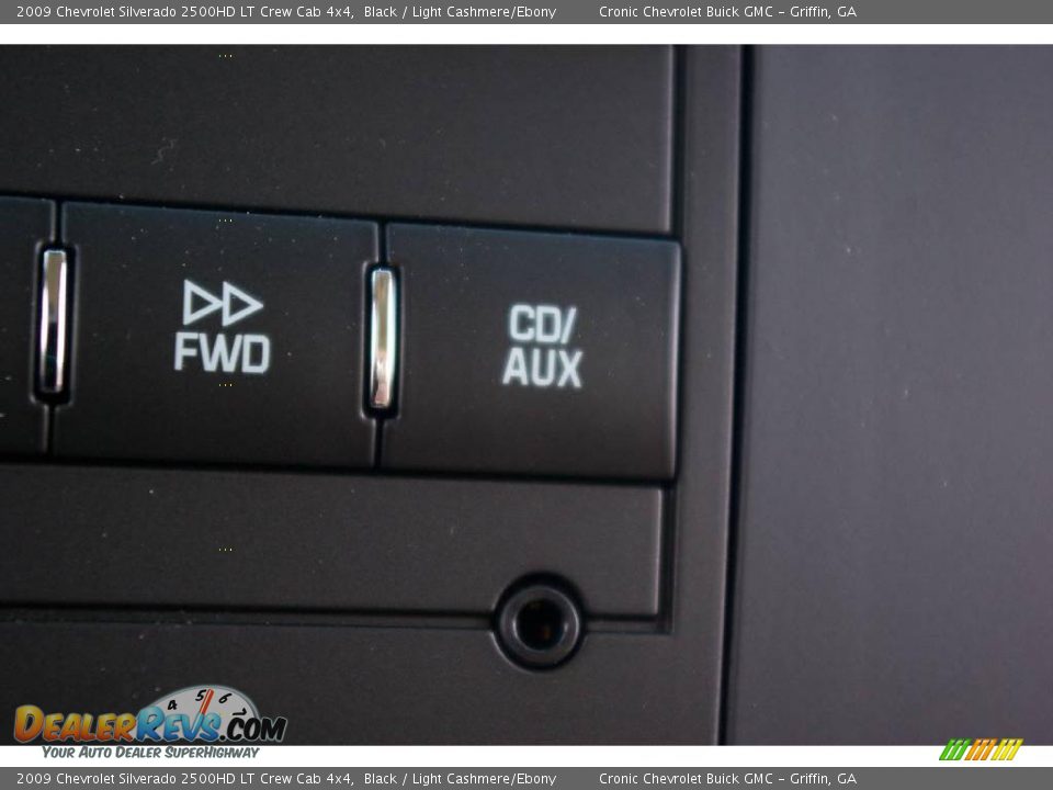 2009 Chevrolet Silverado 2500HD LT Crew Cab 4x4 Black / Light Cashmere/Ebony Photo #28