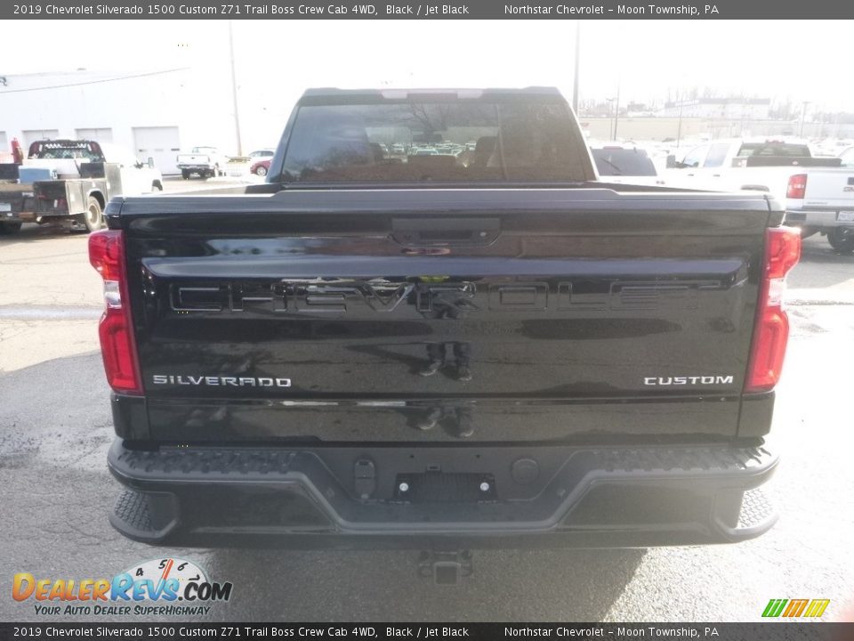 2019 Chevrolet Silverado 1500 Custom Z71 Trail Boss Crew Cab 4WD Black / Jet Black Photo #4
