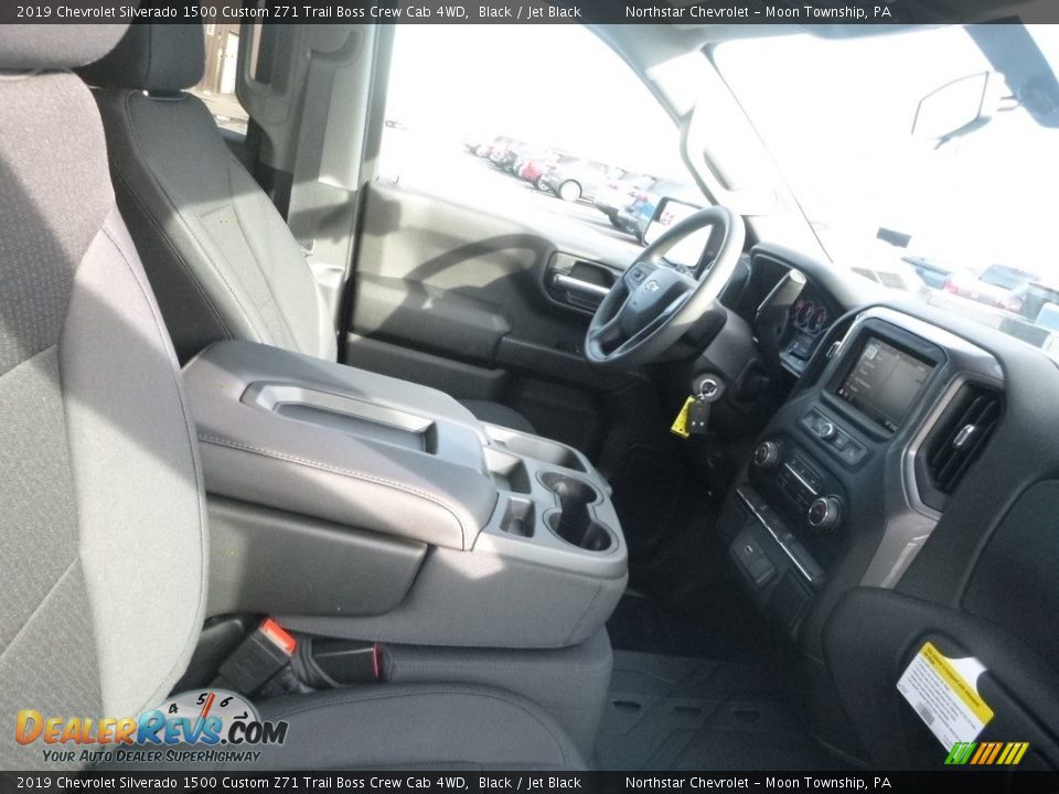 2019 Chevrolet Silverado 1500 Custom Z71 Trail Boss Crew Cab 4WD Black / Jet Black Photo #10