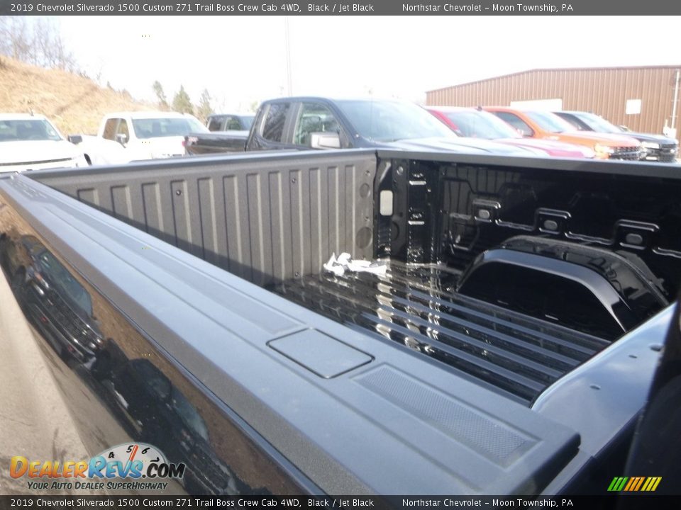 2019 Chevrolet Silverado 1500 Custom Z71 Trail Boss Crew Cab 4WD Black / Jet Black Photo #12