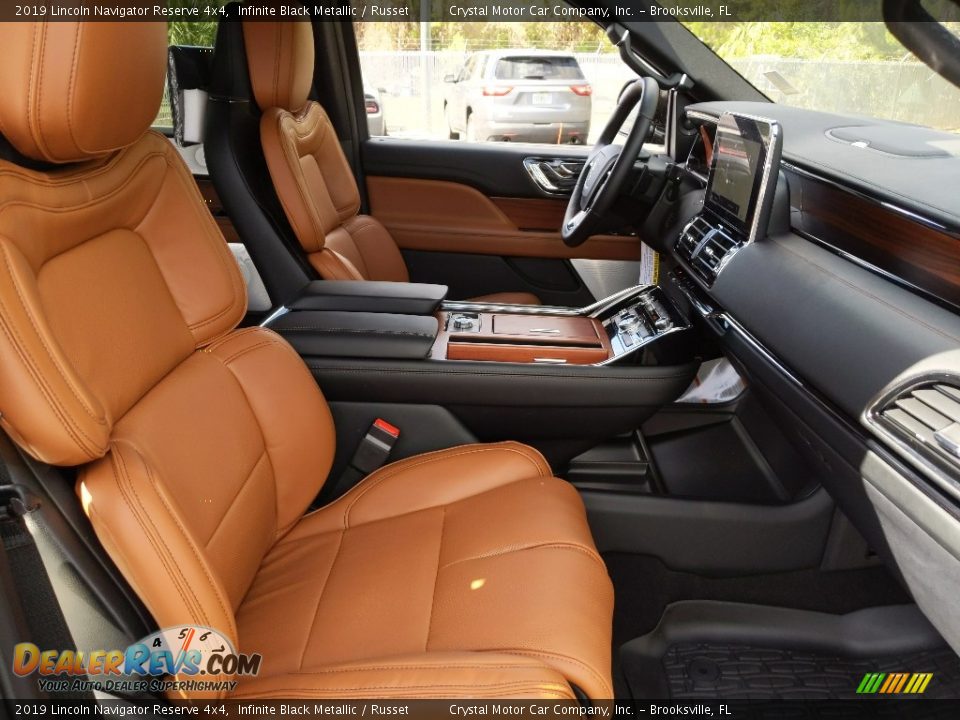 Front Seat of 2019 Lincoln Navigator Reserve 4x4 Photo #14