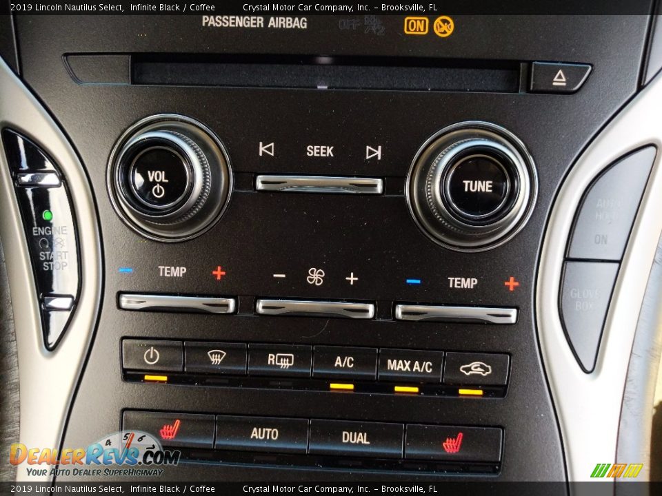 2019 Lincoln Nautilus Select Infinite Black / Coffee Photo #16