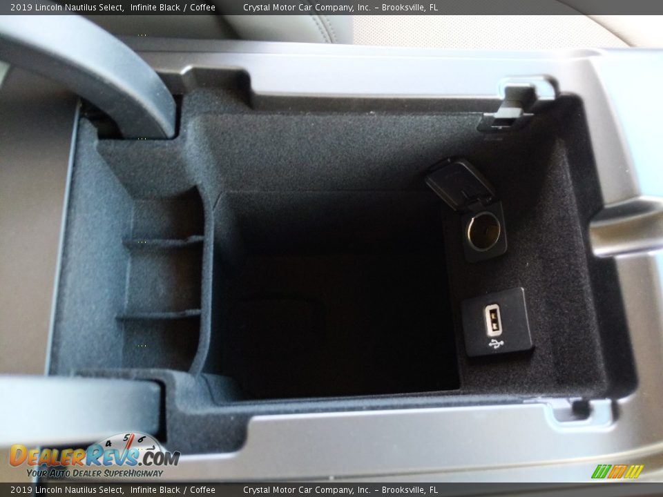 2019 Lincoln Nautilus Select Infinite Black / Coffee Photo #18