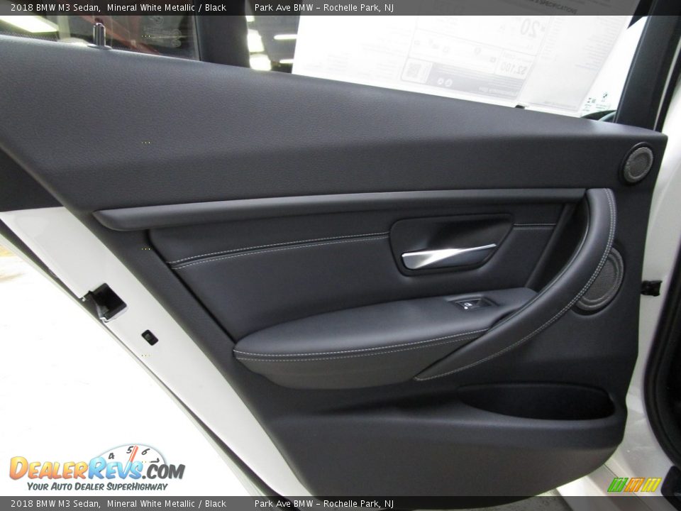 2018 BMW M3 Sedan Mineral White Metallic / Black Photo #12
