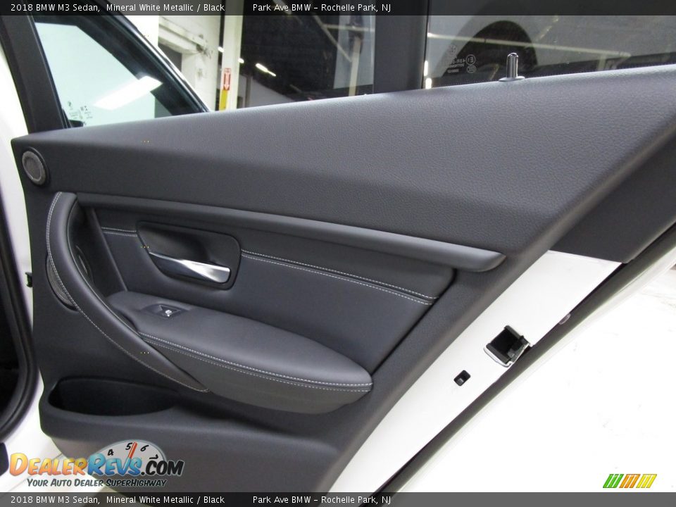 2018 BMW M3 Sedan Mineral White Metallic / Black Photo #18
