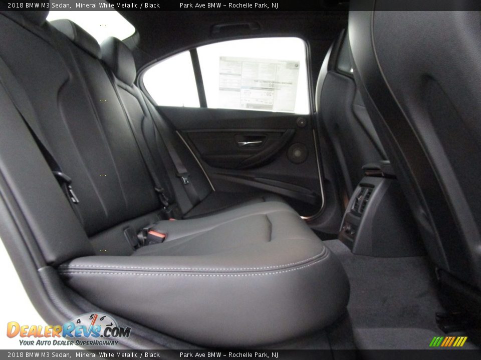 2018 BMW M3 Sedan Mineral White Metallic / Black Photo #20