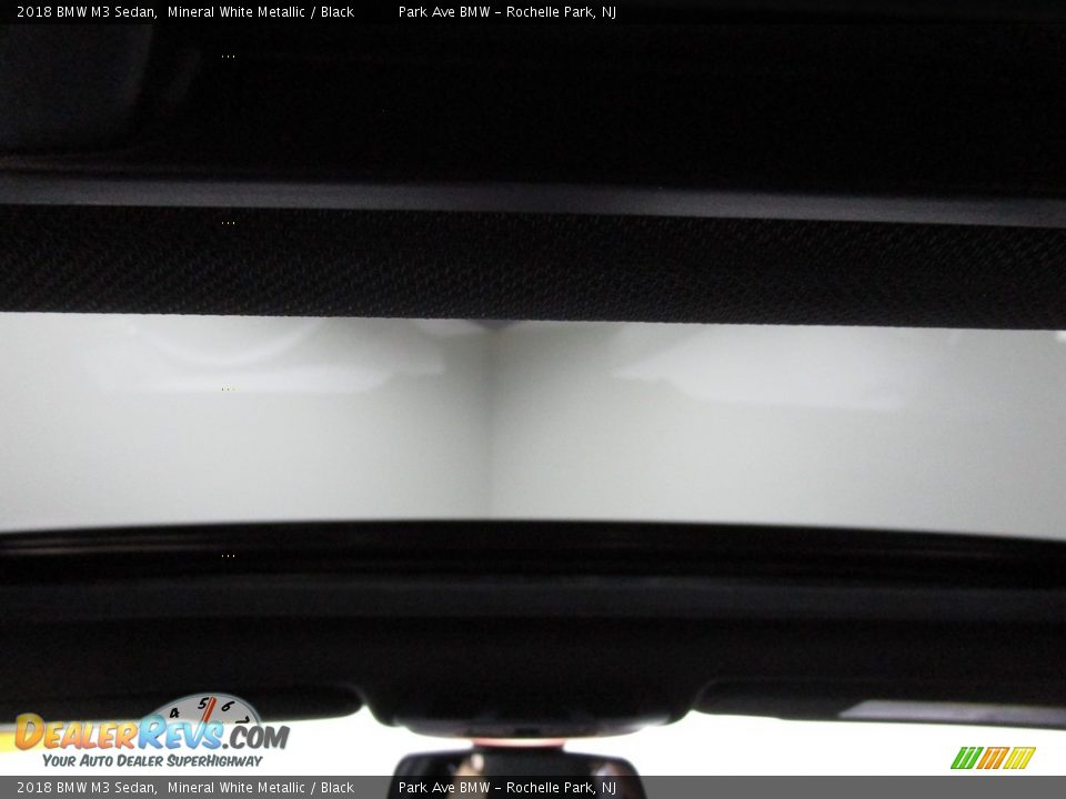 2018 BMW M3 Sedan Mineral White Metallic / Black Photo #22