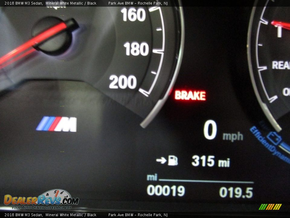2018 BMW M3 Sedan Mineral White Metallic / Black Photo #25