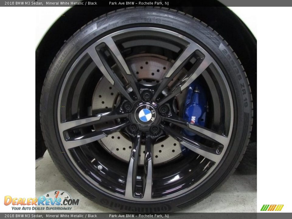 2018 BMW M3 Sedan Mineral White Metallic / Black Photo #29
