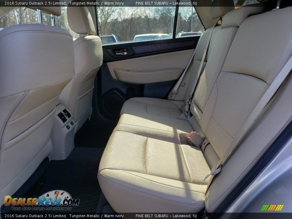 2016 Subaru Outback 2.5i Limited Tungsten Metallic / Warm Ivory Photo #3