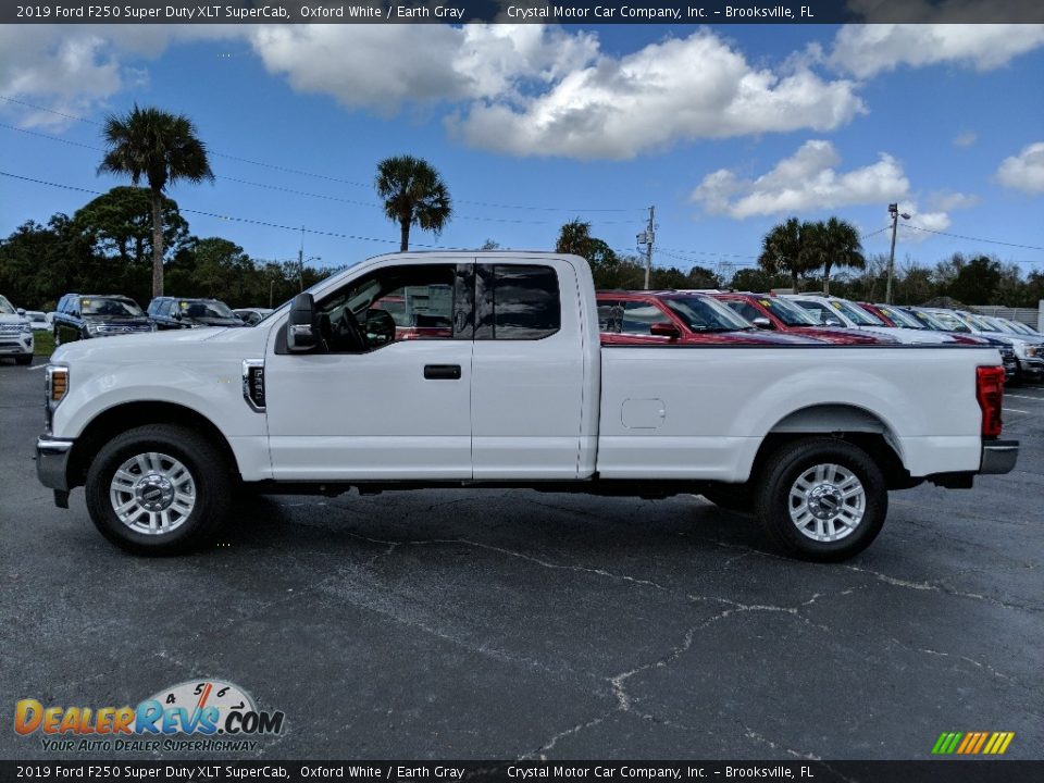 2019 Ford F250 Super Duty XLT SuperCab Oxford White / Earth Gray Photo #2