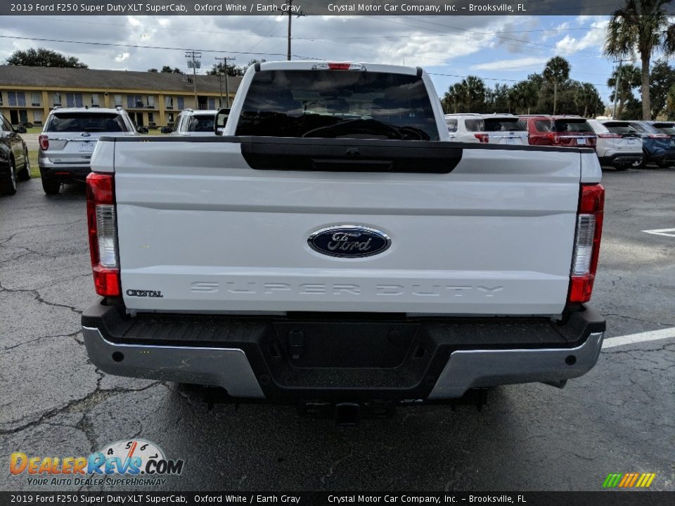 2019 Ford F250 Super Duty XLT SuperCab Oxford White / Earth Gray Photo #4