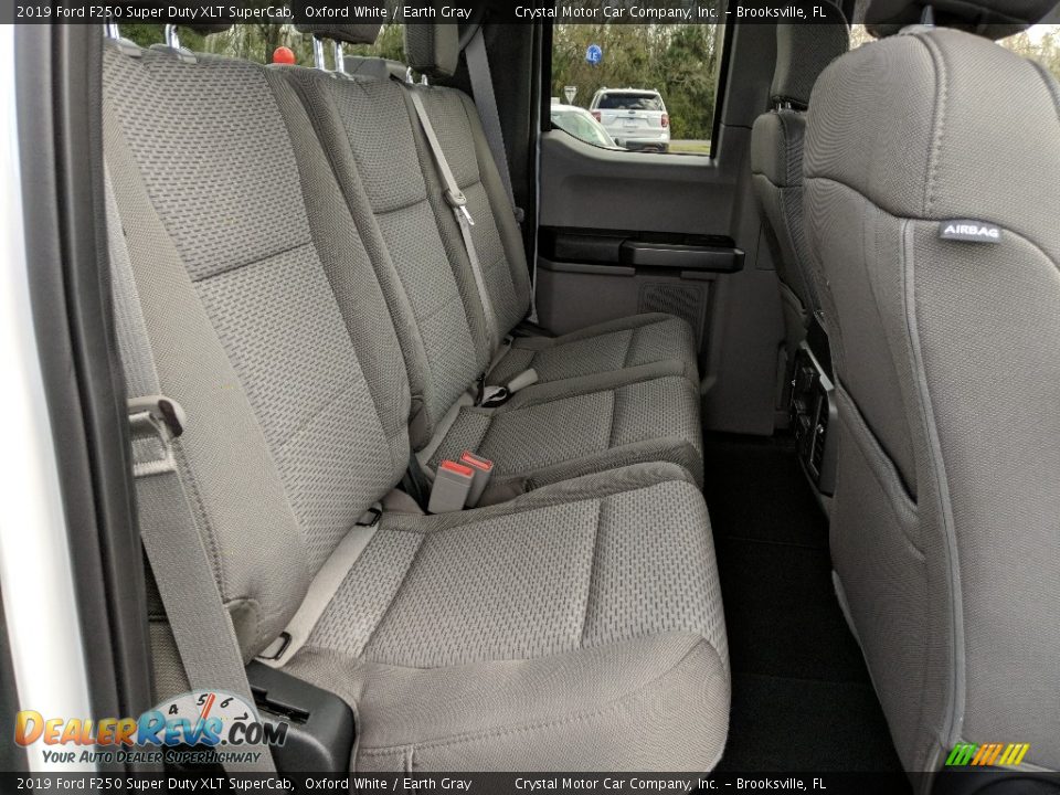 2019 Ford F250 Super Duty XLT SuperCab Oxford White / Earth Gray Photo #11