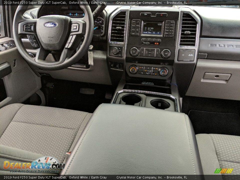 2019 Ford F250 Super Duty XLT SuperCab Oxford White / Earth Gray Photo #13