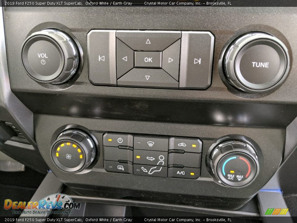 2019 Ford F250 Super Duty XLT SuperCab Oxford White / Earth Gray Photo #16
