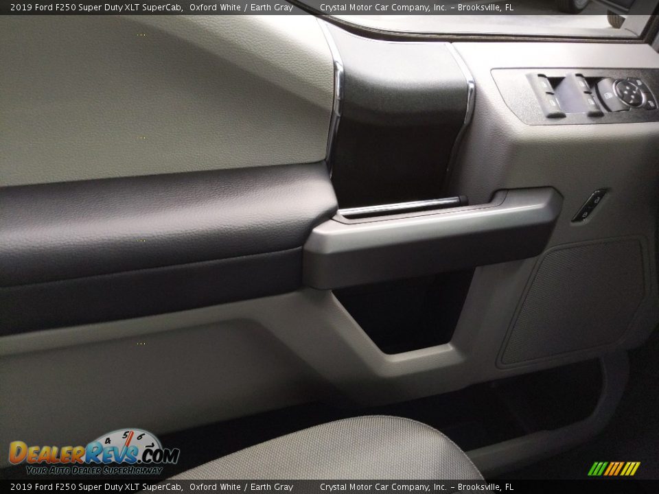 2019 Ford F250 Super Duty XLT SuperCab Oxford White / Earth Gray Photo #17