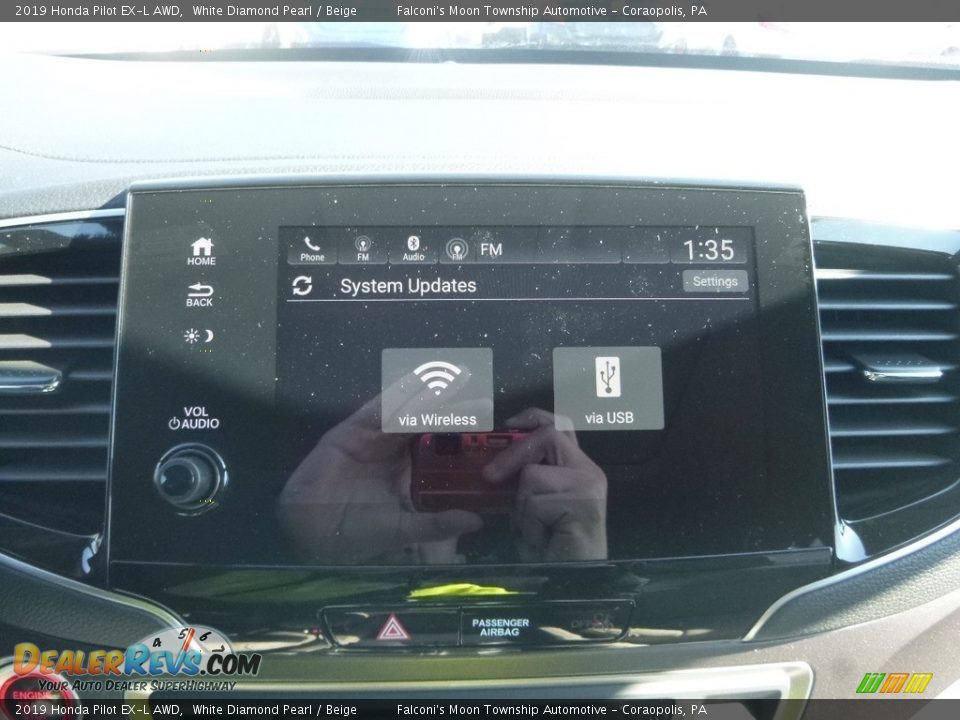 2019 Honda Pilot EX-L AWD White Diamond Pearl / Beige Photo #14