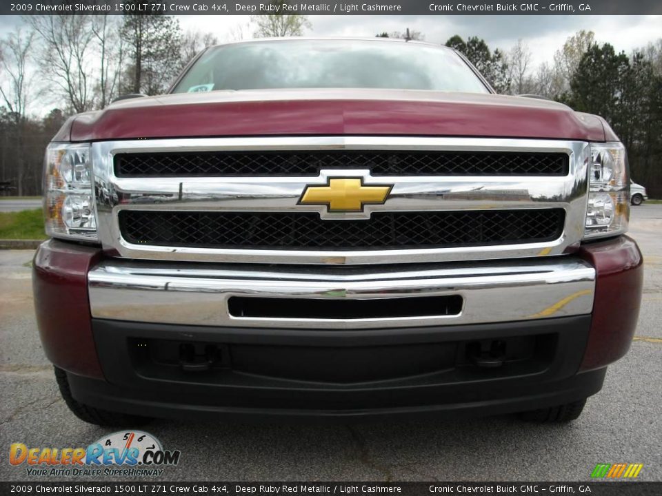 2009 Chevrolet Silverado 1500 LT Z71 Crew Cab 4x4 Deep Ruby Red Metallic / Light Cashmere Photo #3