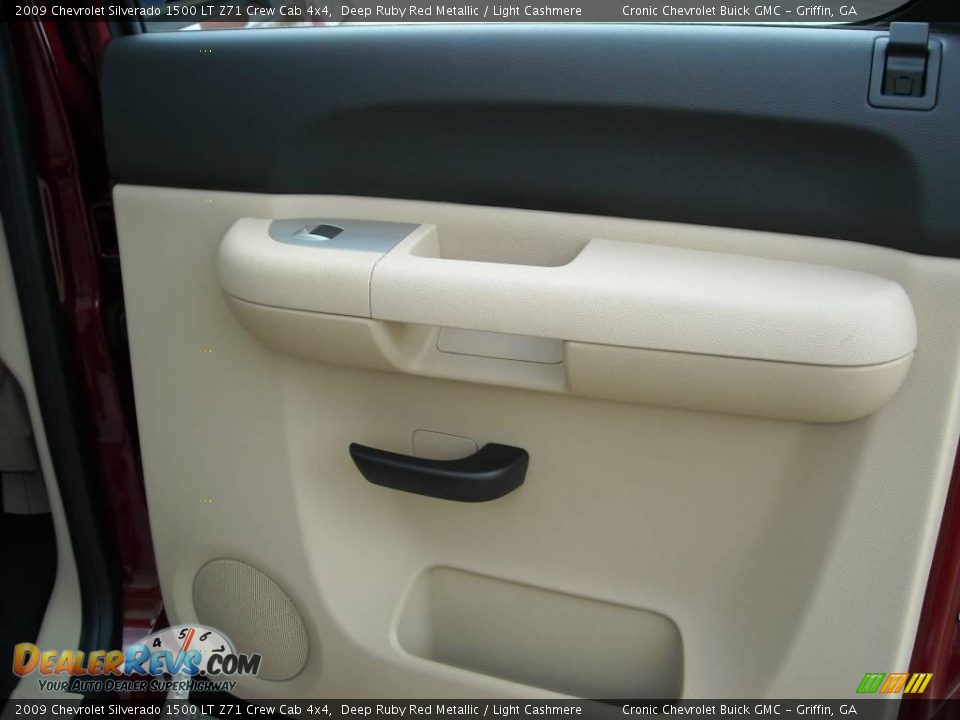2009 Chevrolet Silverado 1500 LT Z71 Crew Cab 4x4 Deep Ruby Red Metallic / Light Cashmere Photo #20