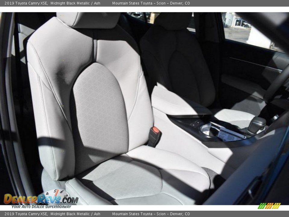 2019 Toyota Camry XSE Midnight Black Metallic / Ash Photo #13