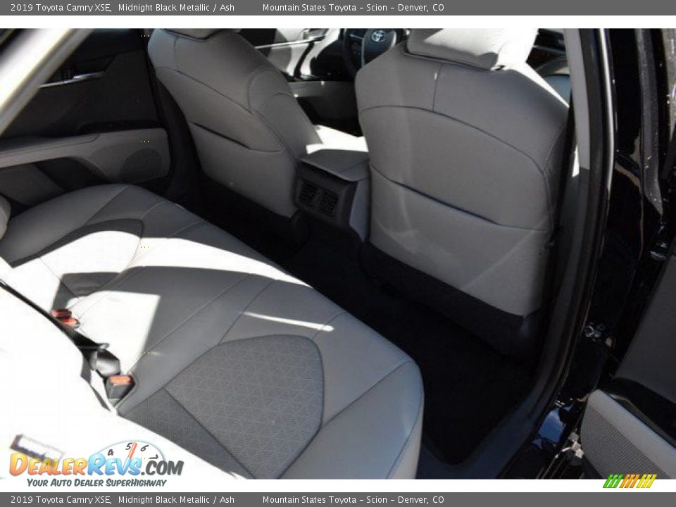 2019 Toyota Camry XSE Midnight Black Metallic / Ash Photo #17