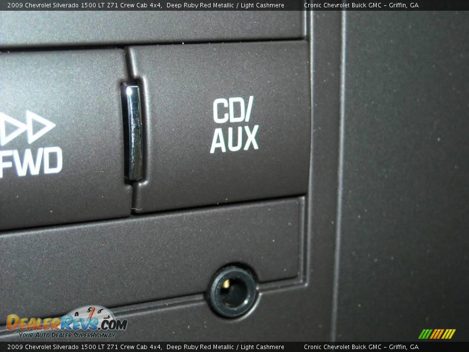2009 Chevrolet Silverado 1500 LT Z71 Crew Cab 4x4 Deep Ruby Red Metallic / Light Cashmere Photo #30