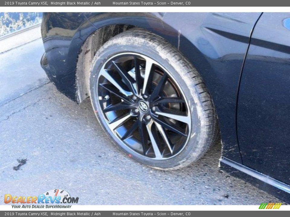 2019 Toyota Camry XSE Midnight Black Metallic / Ash Photo #33