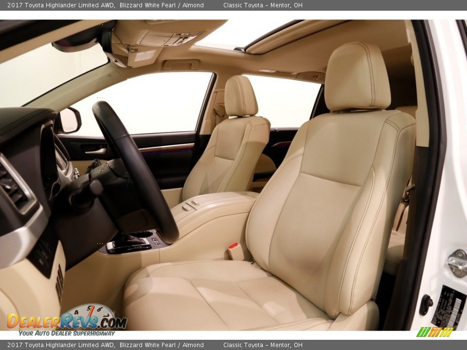 2017 Toyota Highlander Limited AWD Blizzard White Pearl / Almond Photo #5