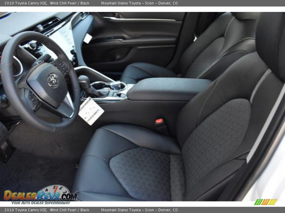 2019 Toyota Camry XSE Wind Chill Pearl / Black Photo #6