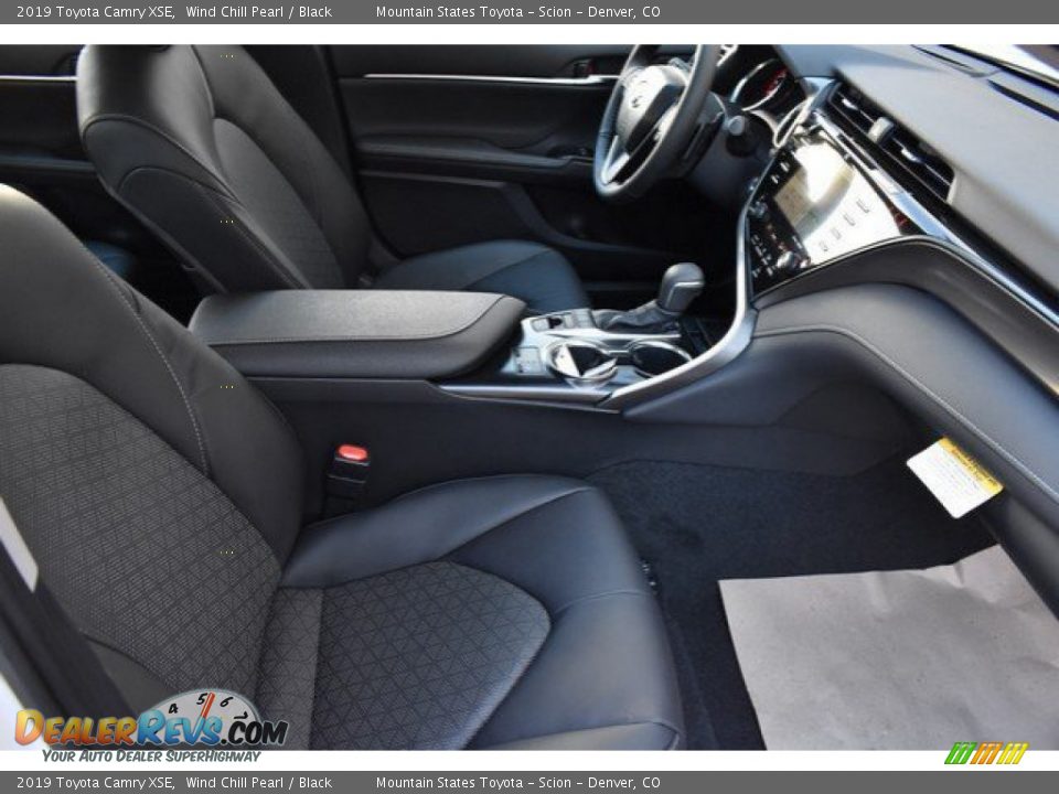 2019 Toyota Camry XSE Wind Chill Pearl / Black Photo #12