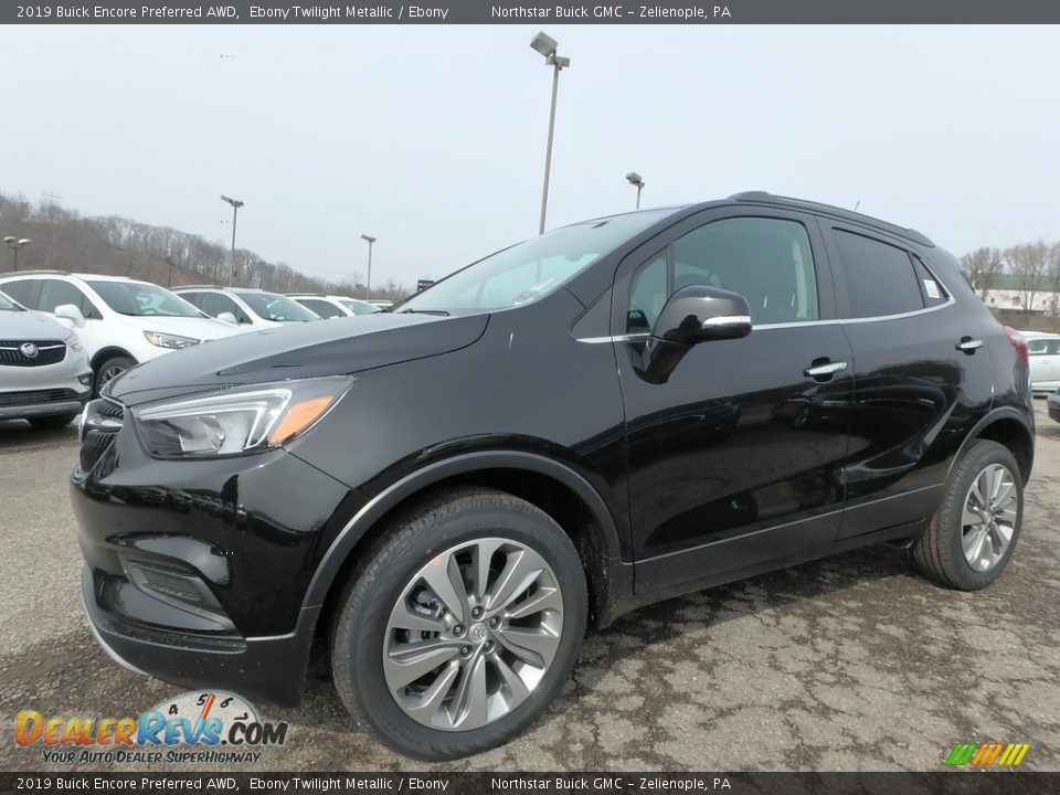 Front 3/4 View of 2019 Buick Encore Preferred AWD Photo #1