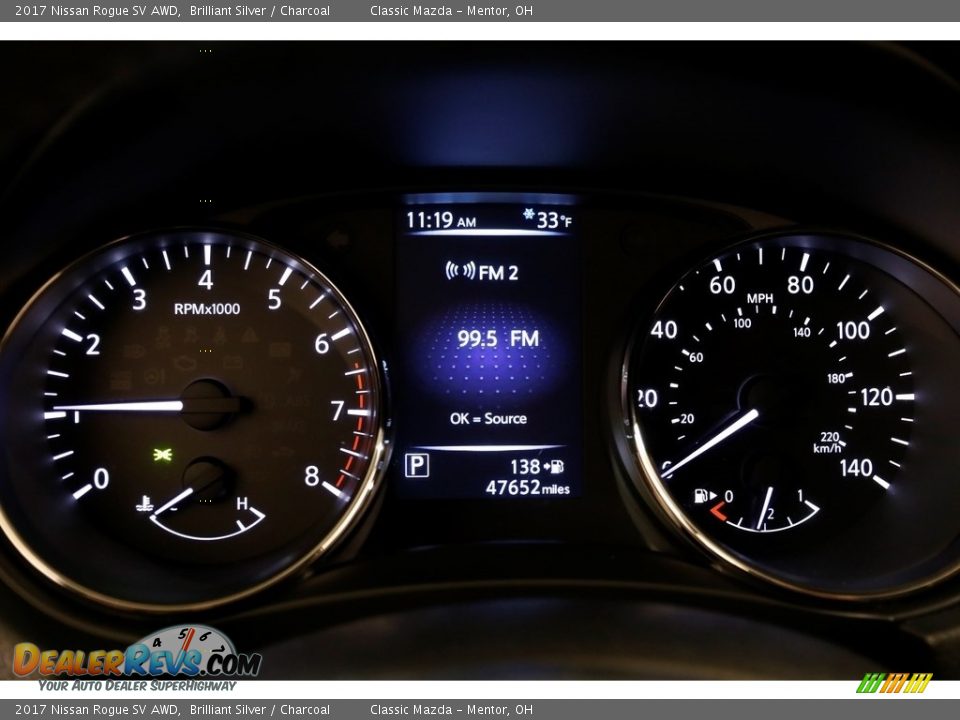2017 Nissan Rogue SV AWD Brilliant Silver / Charcoal Photo #9