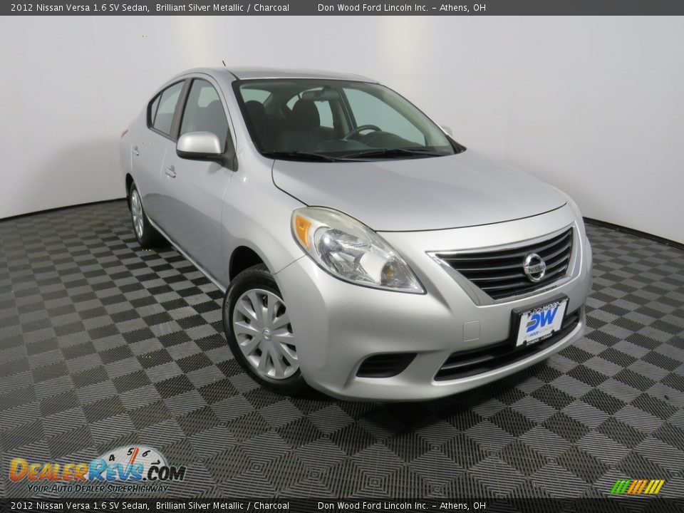 2012 Nissan Versa 1.6 SV Sedan Brilliant Silver Metallic / Charcoal Photo #5