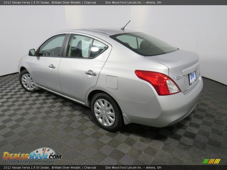 2012 Nissan Versa 1.6 SV Sedan Brilliant Silver Metallic / Charcoal Photo #13