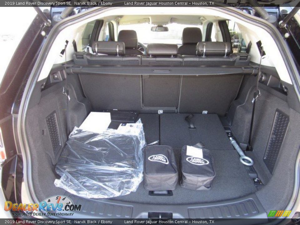 2019 Land Rover Discovery Sport SE Narvik Black / Ebony Photo #17