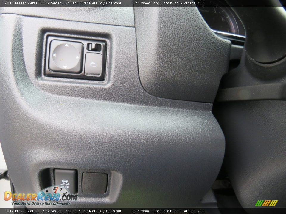 2012 Nissan Versa 1.6 SV Sedan Brilliant Silver Metallic / Charcoal Photo #22