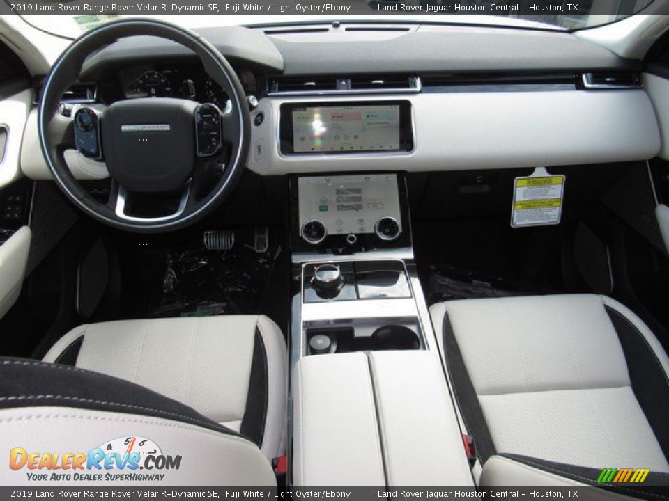 2019 Land Rover Range Rover Velar R-Dynamic SE Fuji White / Light Oyster/Ebony Photo #4