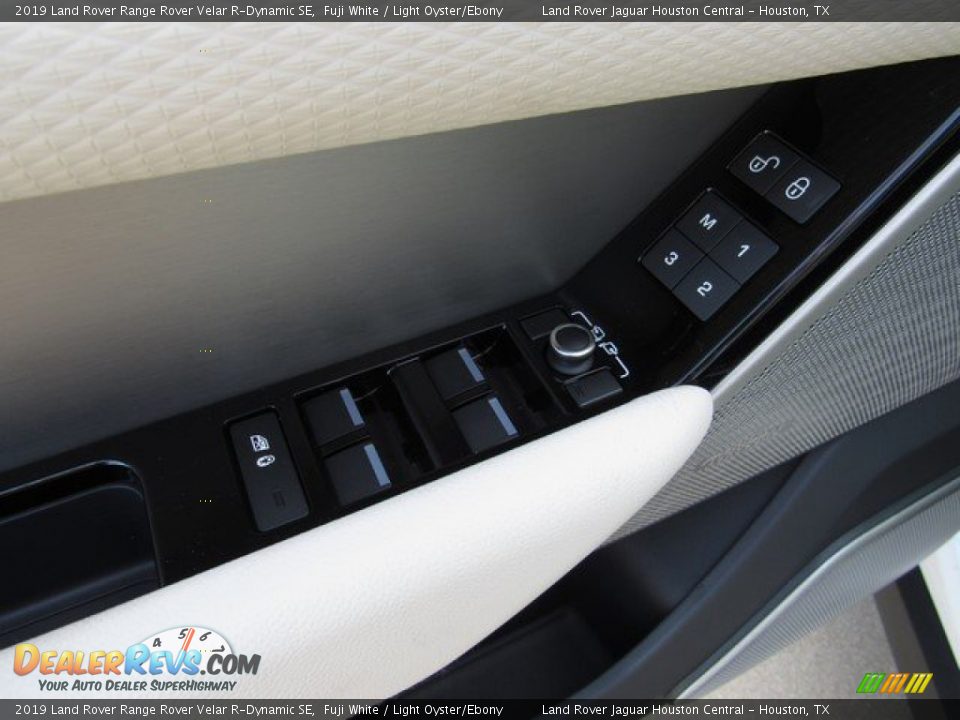2019 Land Rover Range Rover Velar R-Dynamic SE Fuji White / Light Oyster/Ebony Photo #24