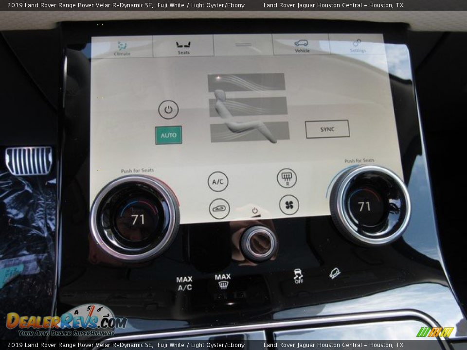2019 Land Rover Range Rover Velar R-Dynamic SE Fuji White / Light Oyster/Ebony Photo #33