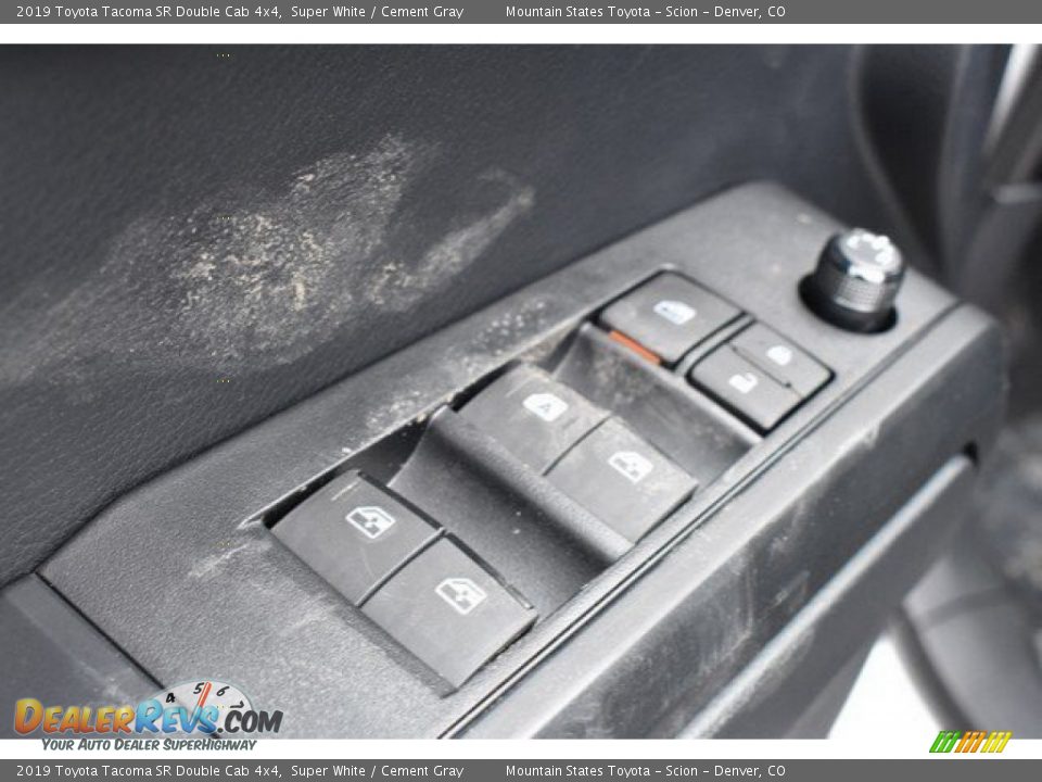 2019 Toyota Tacoma SR Double Cab 4x4 Super White / Cement Gray Photo #24