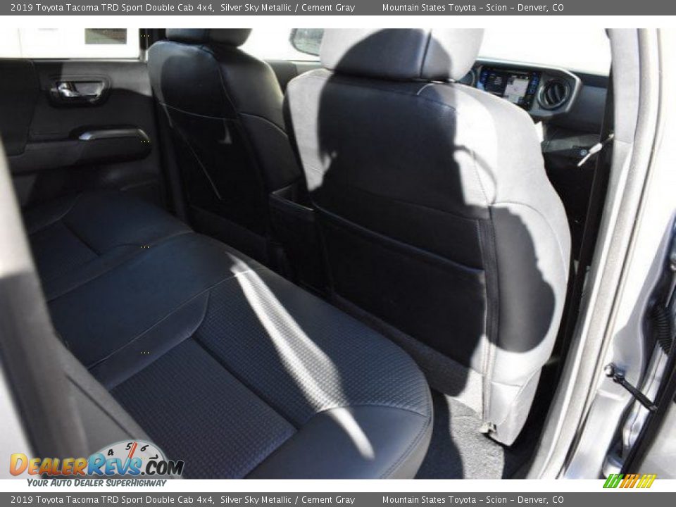 2019 Toyota Tacoma TRD Sport Double Cab 4x4 Silver Sky Metallic / Cement Gray Photo #17