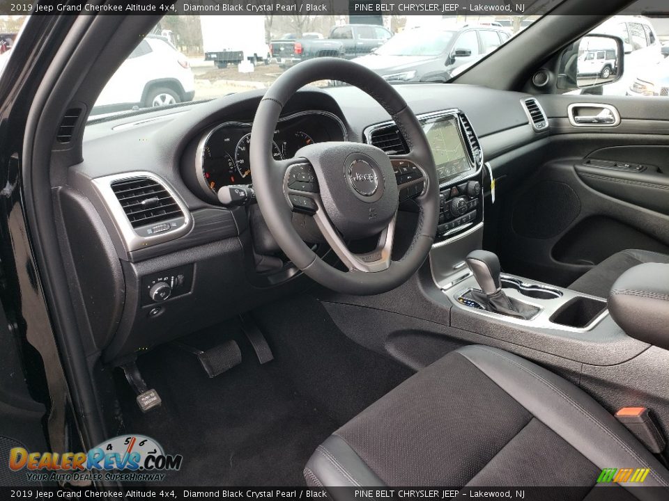 2019 Jeep Grand Cherokee Altitude 4x4 Diamond Black Crystal Pearl / Black Photo #7