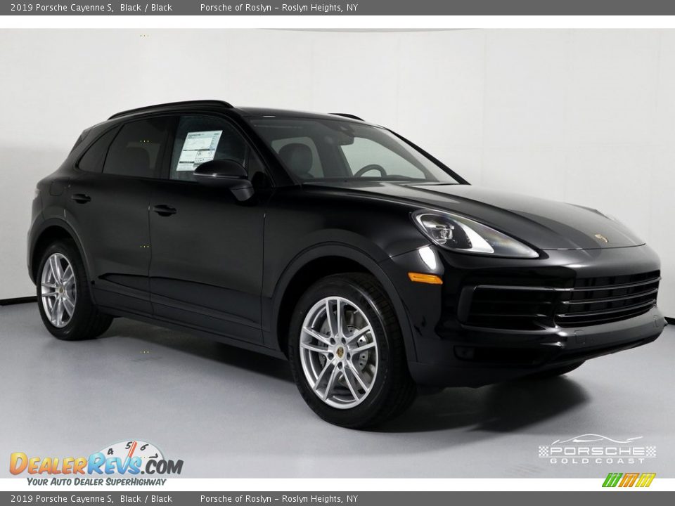 2019 Porsche Cayenne S Black / Black Photo #1