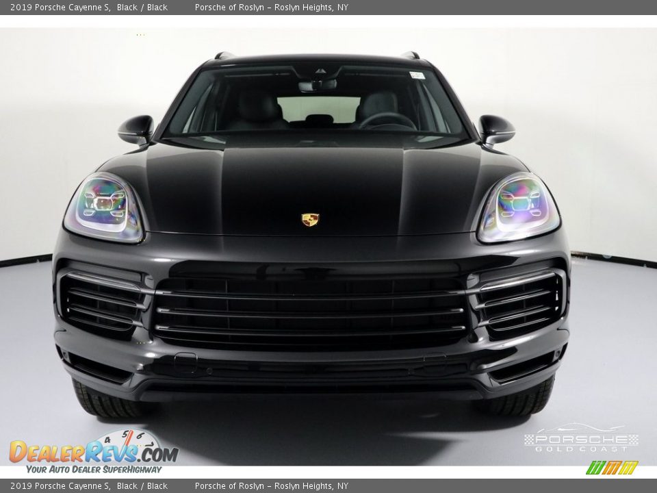 2019 Porsche Cayenne S Black / Black Photo #2