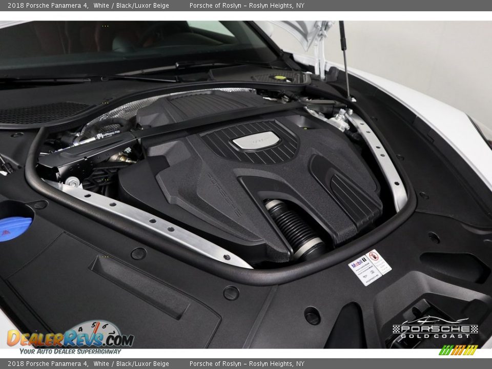 2018 Porsche Panamera 4 White / Black/Luxor Beige Photo #4
