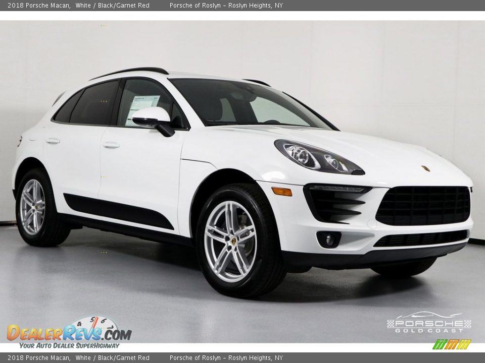 2018 Porsche Macan White / Black/Garnet Red Photo #1
