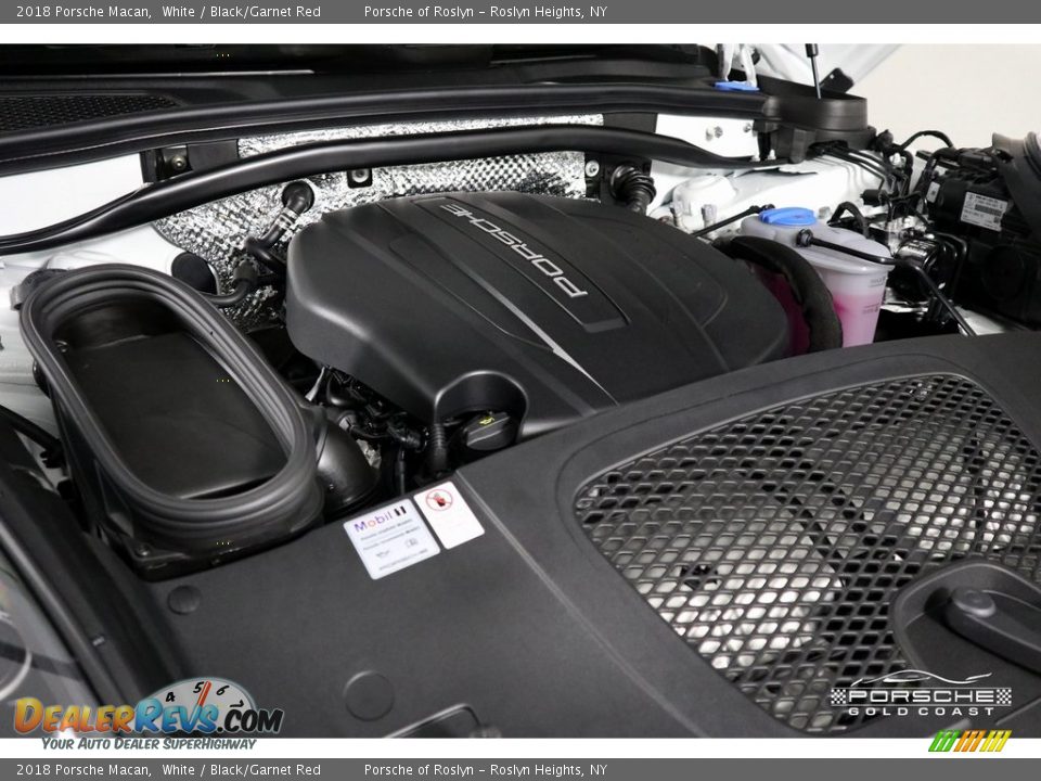 2018 Porsche Macan White / Black/Garnet Red Photo #4