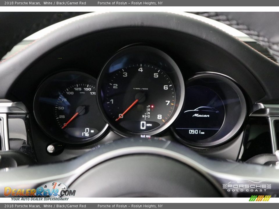 2018 Porsche Macan White / Black/Garnet Red Photo #20