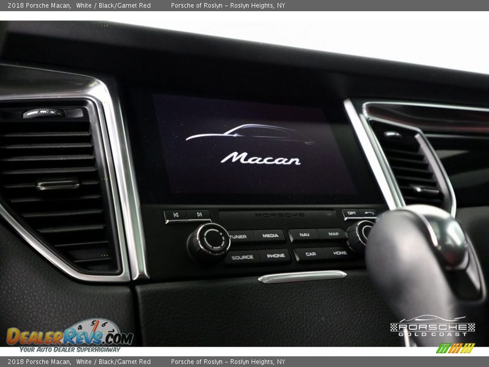 2018 Porsche Macan White / Black/Garnet Red Photo #23