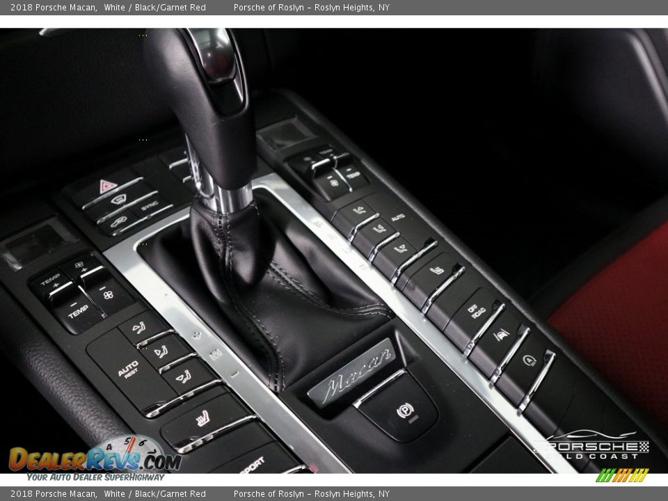 2018 Porsche Macan White / Black/Garnet Red Photo #24